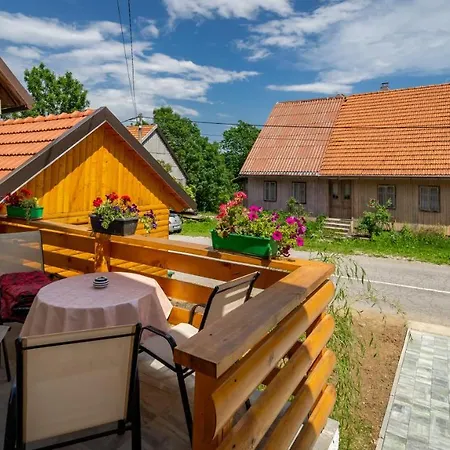 Kokot Chaletu